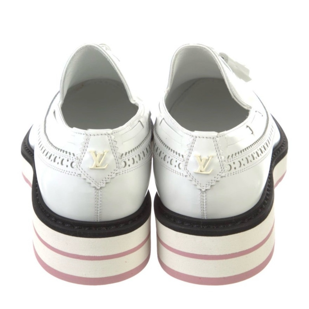 💋NEW💋Louis Vuitton White Tassel Loafers - Picture 2 of 6